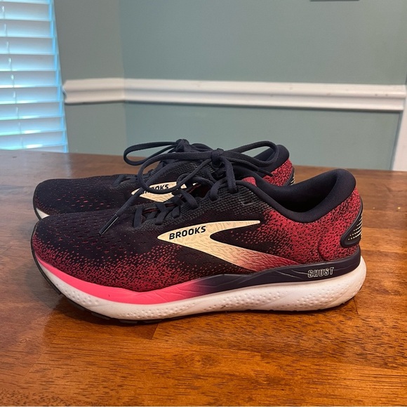 Womens Brooks Ghost 16 navy pink size 9 narrow - Picture 1 of 13